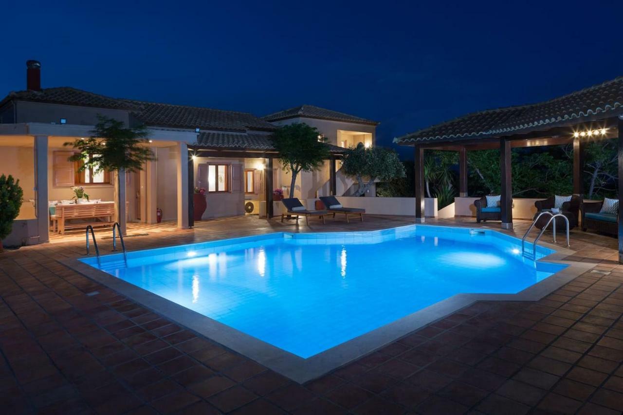 White Sand Villa. Spacious Villa With Prive Pool. Агия-Пелагия  Экстерьер фото